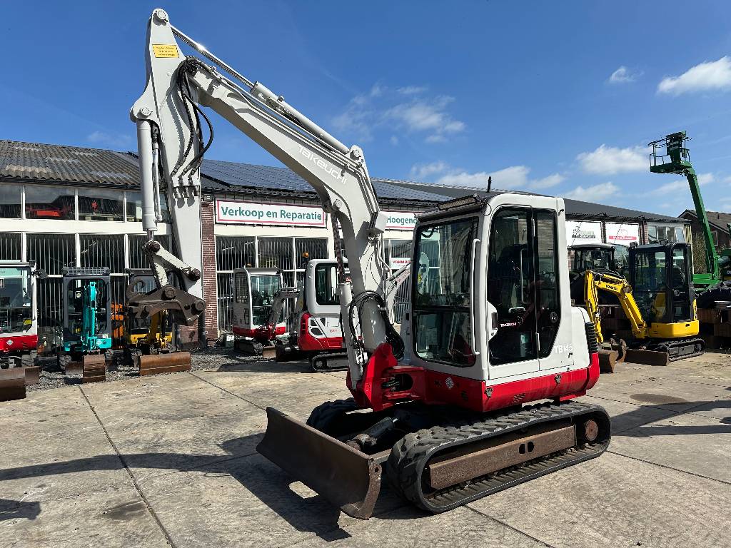 Takeuchi TB 145