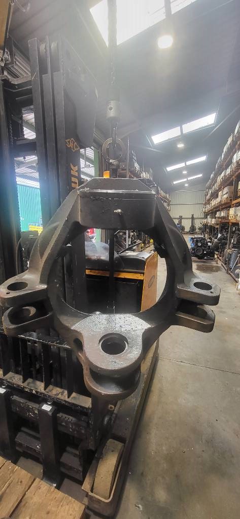 Ponsse Ergo 6W,  Centre Joint Assy.