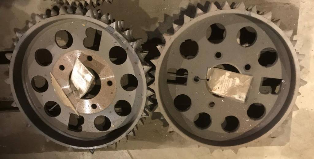 John Deere H754 OUTER FEED WHEELS John Deere H754 OUTER FEED WHEELS