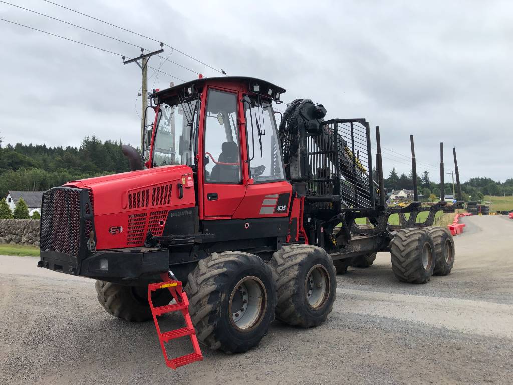 Komatsu 835 Komatsu 835