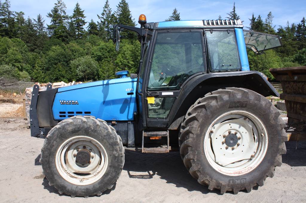Valtra 6550 tractor Valtra 6550 tractor