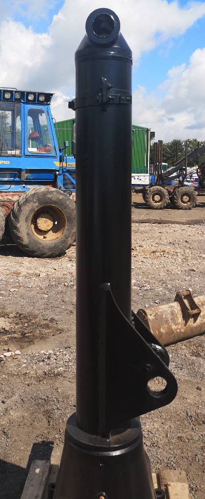 Komatsu CRF7/CRF8 CRANE BASE AND TOWER Komatsu CRF7/CRF8 CRANE BASE AND TOWER
