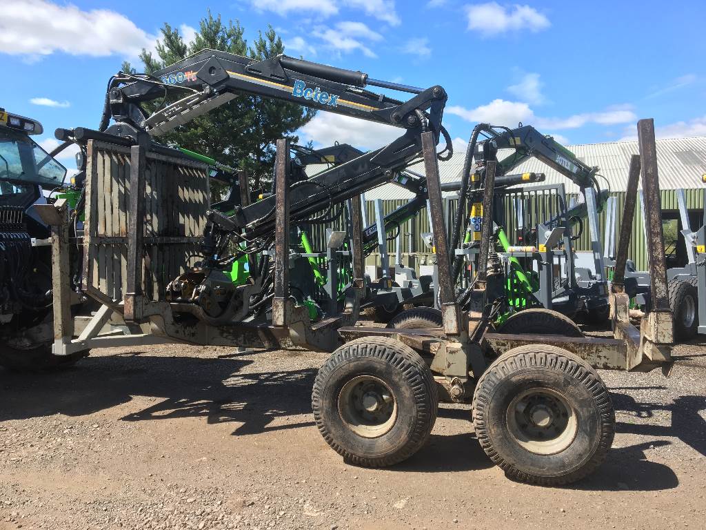Botex 11t Euro Trailer c/w 560 Timber Loader Botex 11t Euro Trailer c/w 560 Timber Loader