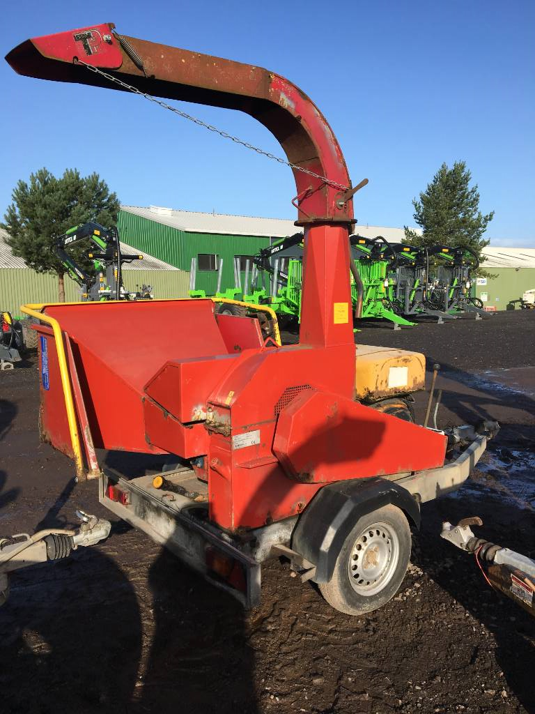 TP 760 Mobile Wood Chipper TP 760 Mobile Wood Chipper