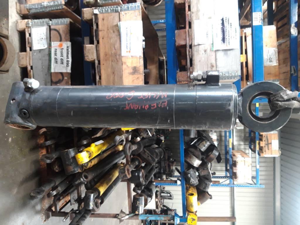 Ponsse Elephant main lift ram/cylinder Ponsse Elephant main lift ram/cylinder