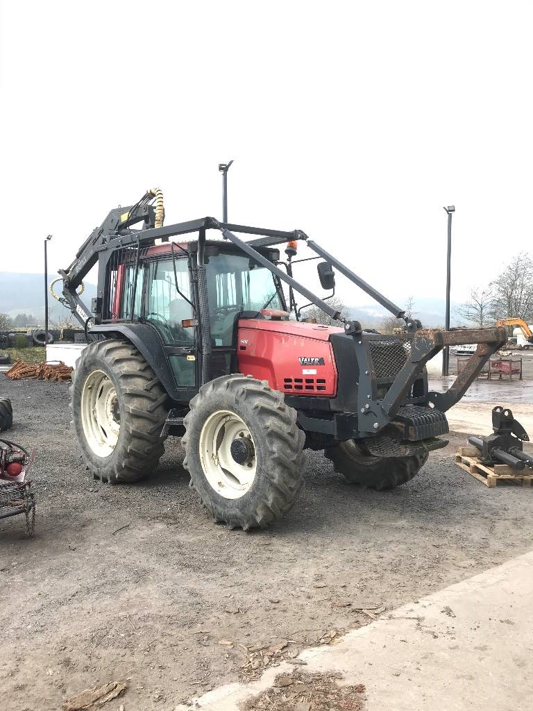 Valtra 6400 c/w 2014 Botex 560 Valtra 6400 c/w 2014 Botex 560