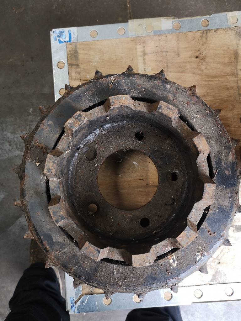 John Deere TIMBERJACK H480 INNER FEED WHEELS John Deere TIMBERJACK H480 INNER FEED WHEELS