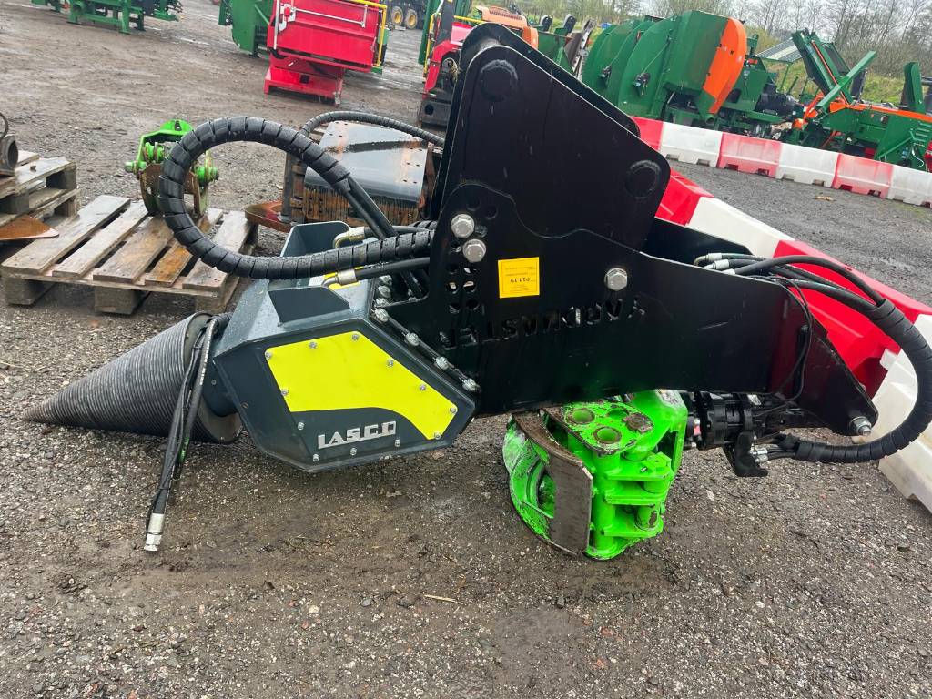 Lasco Botex Yard Master Log Splitter and Timber Grab Lasco Botex Yard Master Log Splitter and Timber Grab
