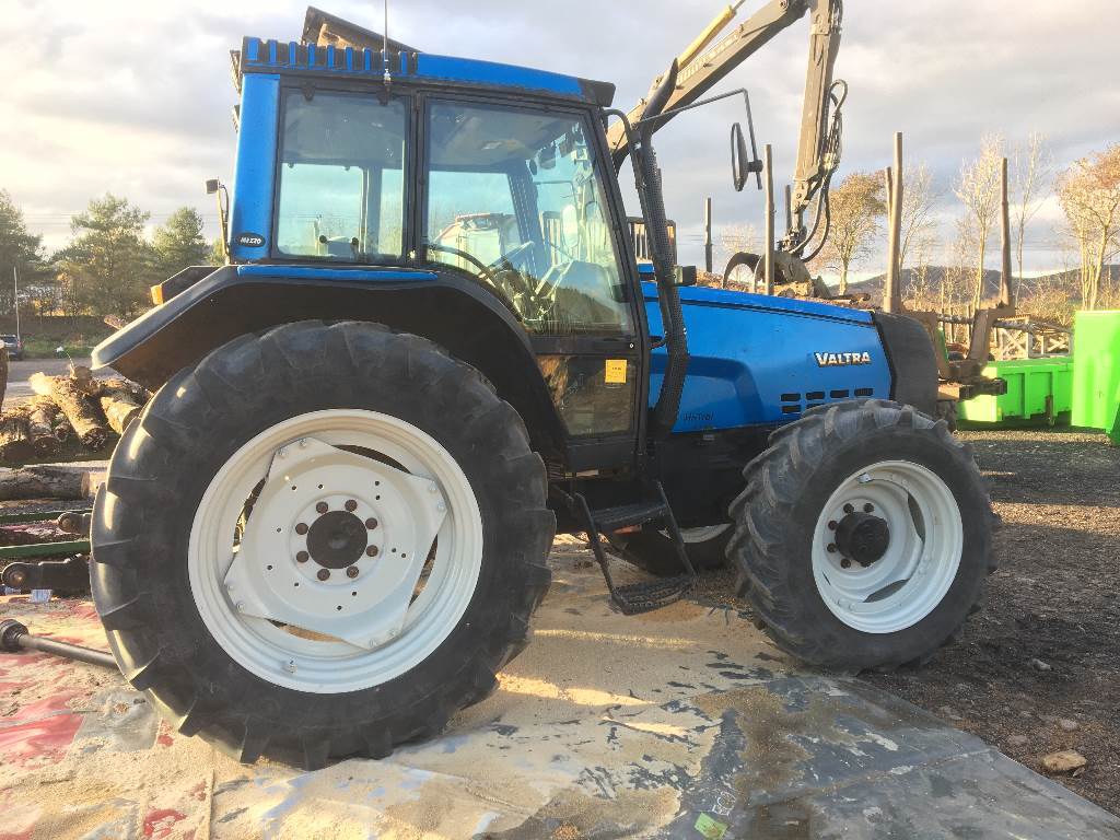 Valtra 6300 Tractor Valtra 6300 Tractor
