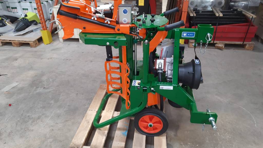 Posch Spaltaxt 8 log splitter Posch Spaltaxt 8 log splitter