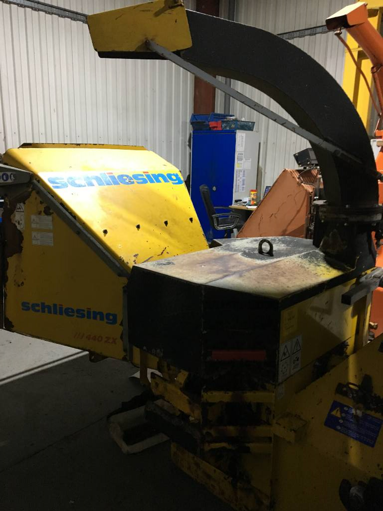Schliesing 440 ZX PTO Wood Chipper Schliesing 440 ZX PTO Wood Chipper