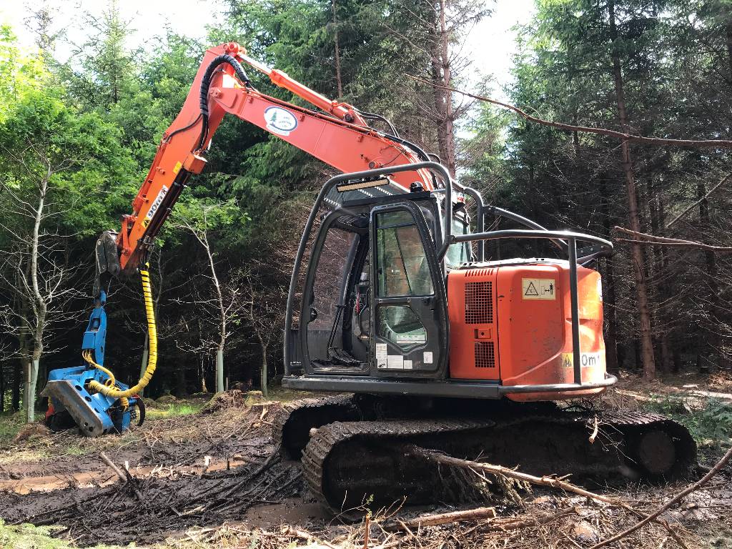Hitachi 135 zaxis Harvadig c/w Keto 150HD Hitachi 135 zaxis Harvadig c/w Keto 150HD