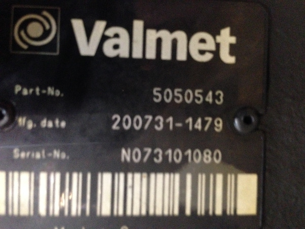 Valmet 941 Transmission pump 5050543